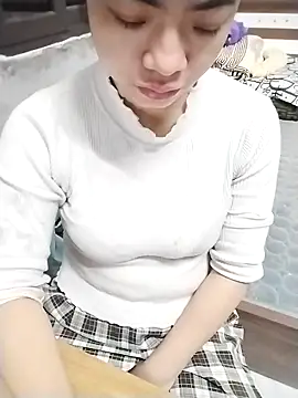 Mie rose online show from 12/16/25, 12:37