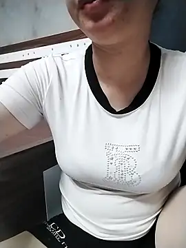 Mie rose online show from 04/11/26, 01:02