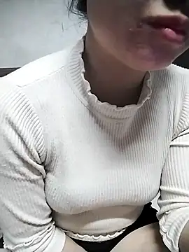 Mie rose online show from 11/26/25, 02:22