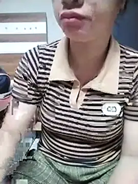 Mie rose online show from 10/31/25, 02:24