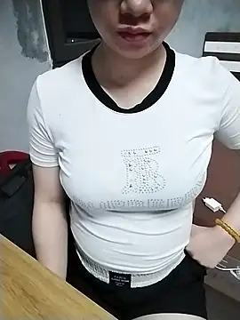 Mie rose online show from 04/01/26, 02:13