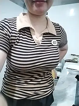 Mie rose online show from 04/19/26, 11:55