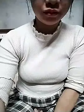 Mie rose online show from 11/18/25, 02:31