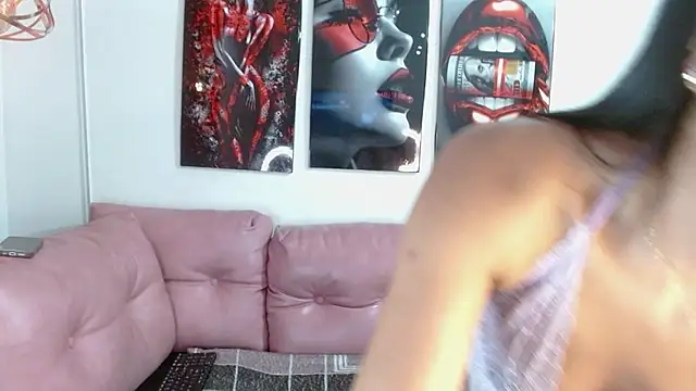 Snapshot of Miahotcs1 chatting on 11/15/25, 12:09 Miahotcs1 online show from 11/15/25, 12:09