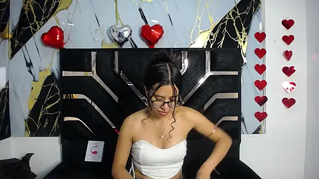 Snapshot of Miahotcs1 chatting on 02/19/26, 12:57 Miahotcs1 online show from 02/19/26, 12:57