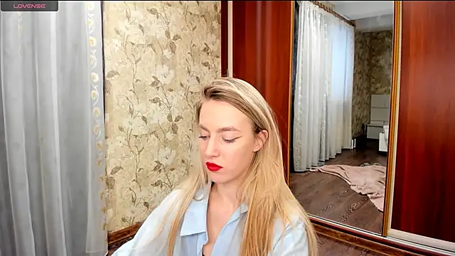 mishapallmer online show from 11/29/25, 09:31