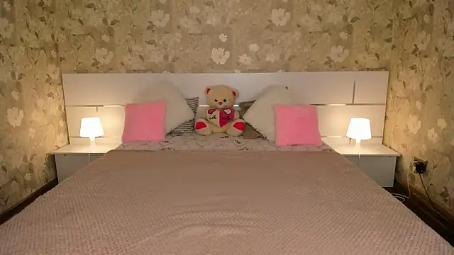 mishapallmer online show from 03/27/26, 10:49