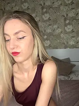 mishapallmer online show from 11/05/25, 02:47