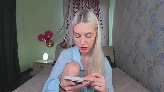 mishapallmer online show from 02/17/26, 06:54