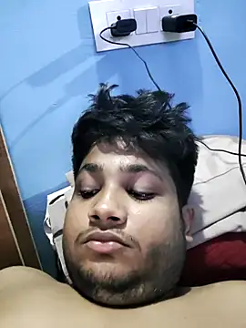 Snapshot of WorthyGyro88 chatting on 09/20/25, 03:28 WorthyGyro88 online show from 09/20/25, 03:28