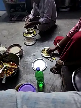 Snapshot of WorthyGyro88 chatting on 10/12/25, 05:03 WorthyGyro88 online show from 10/12/25, 05:03