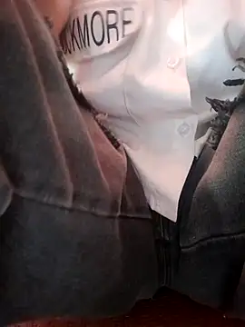 ahoa Tk online show from 11/14/25, 04:49