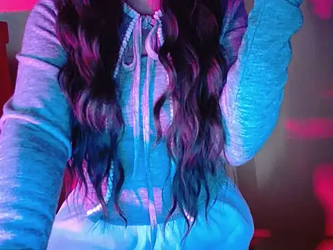 ahoa Tk online show from 10/25/25, 05:17