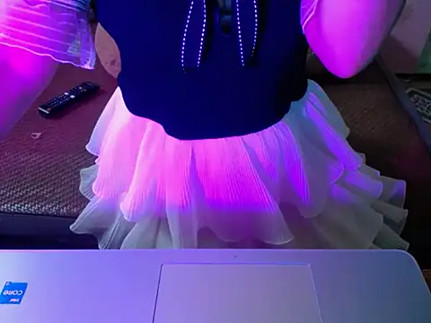 ahoa Tk online show from 11/11/25, 05:24