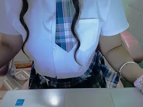 ahoa Tk online show from 04/11/26, 06:54