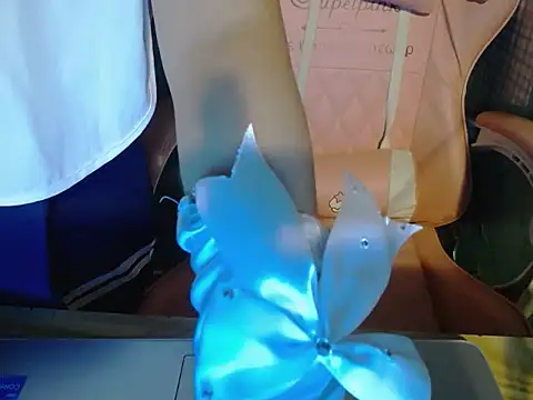 ahoa Tk online show from 10/25/25, 06:52