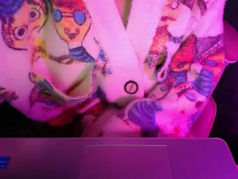 ahoa Tk online show from 11/19/25, 05:18