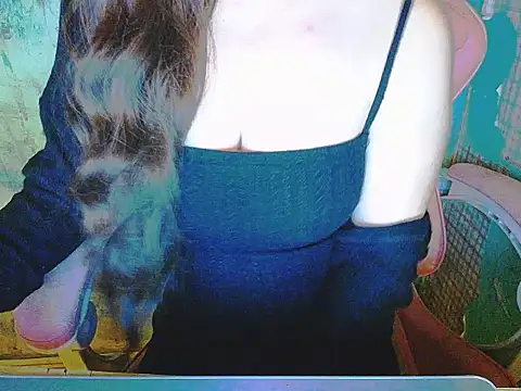 ahoa Tk online show from 11/21/25, 06:07