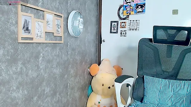 Snapshot of Mika_Kasumi chatting on 09/10/25, 04:50 Mika Kasumi online show from 09/10/25, 04:50