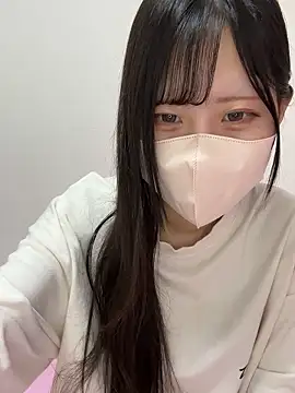 Snapshot of noa_uxu chatting on 10/08/25, 10:06 noa uxu online show from 10/08/25, 10:06