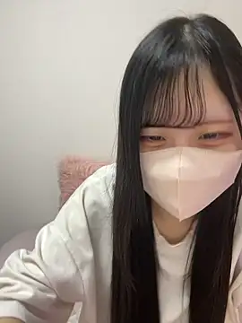 Snapshot of noa_uxu chatting on 09/25/25, 05:13 noa uxu online show from 09/25/25, 05:13