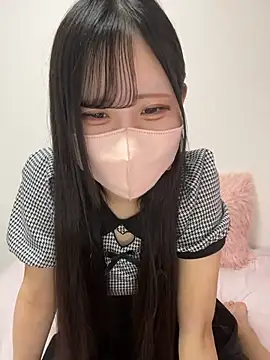 Snapshot of noa_uxu chatting on 09/19/25, 05:11 noa uxu online show from 09/19/25, 05:11