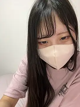 Snapshot of noa_uxu chatting on 09/23/25, 12:12 noa uxu online show from 09/23/25, 12:12