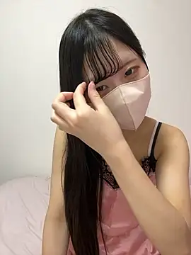 Snapshot of noa_uxu chatting on 09/24/25, 03:13 noa uxu online show from 09/24/25, 03:13