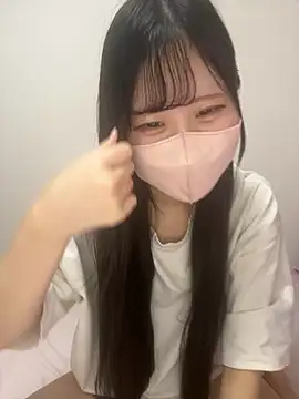 Snapshot of noa_uxu chatting on 09/14/25, 05:08 noa uxu online show from 09/14/25, 05:08