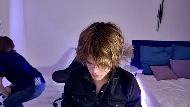 Bonnie And C1yde online show from 12/01/25, 05:03