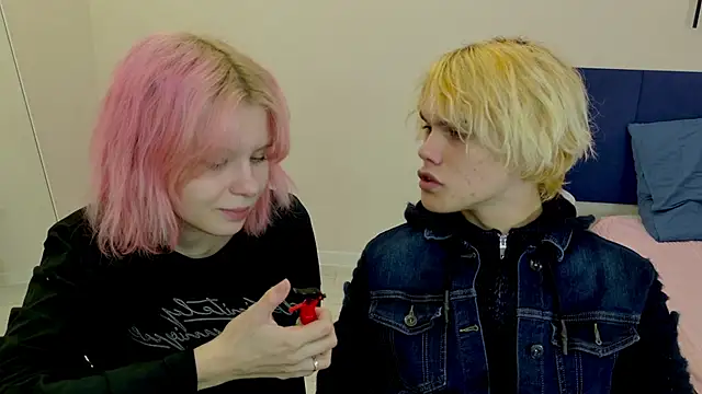 Bonnie And C1yde online show from 11/04/25, 05:06