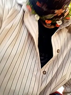 ezgi2545 online show from 10/26/25, 08:59