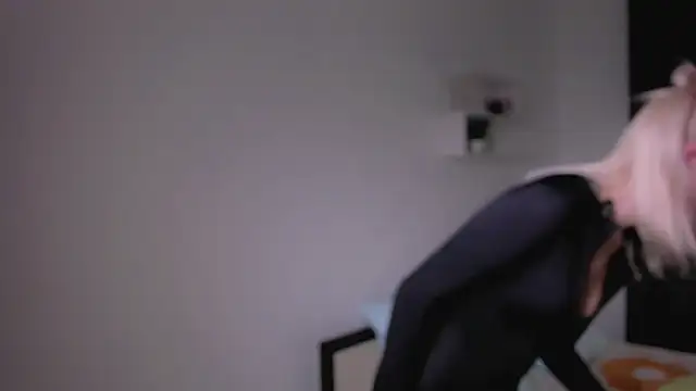 Snapshot of petite_mermaid chatting on 10/06/25, 06:30 petite mermaid online show from 10/06/25, 06:30