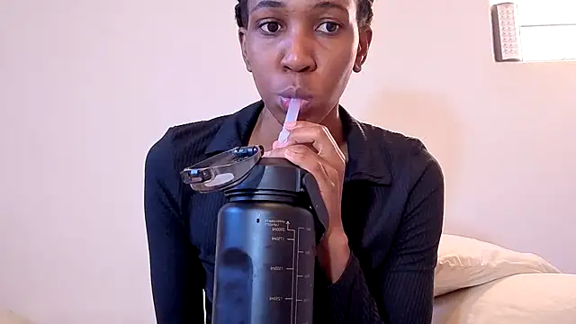 PetiteEbonyBabe online show from 05/13/26, 07:04
