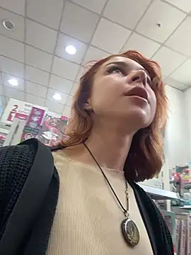 Snapshot of RosieSecret chatting on 10/13/25, 08:05 RosieSecret online show from 10/13/25, 08:05