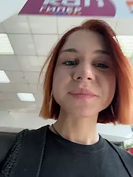 Snapshot of RosieSecret chatting on 10/26/25, 08:04 RosieSecret online show from 10/26/25, 08:04