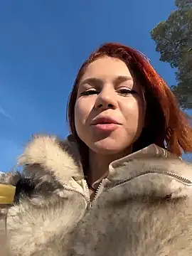 Snapshot of RosieSecret chatting on 11/24/25, 08:03 RosieSecret online show from 11/24/25, 08:03