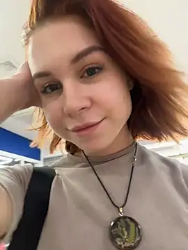 Snapshot of RosieSecret chatting on 09/30/25, 07:14 RosieSecret online show from 09/30/25, 07:14