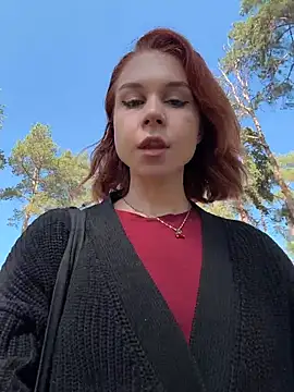 Snapshot of RosieSecret chatting on 09/24/25, 07:15 RosieSecret online show from 09/24/25, 07:15