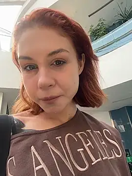 Snapshot of RosieSecret chatting on 10/06/25, 08:04 RosieSecret online show from 10/06/25, 08:04