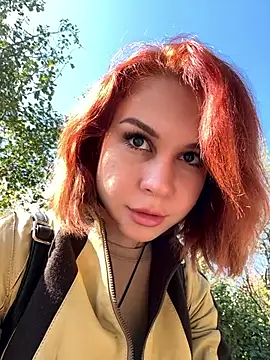 Snapshot of RosieSecret chatting on 09/09/25, 05:17 RosieSecret online show from 09/09/25, 05:17