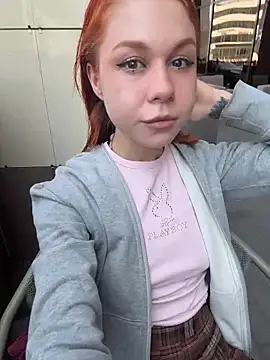 RosieSecret online show from 05/17/26, 08:03