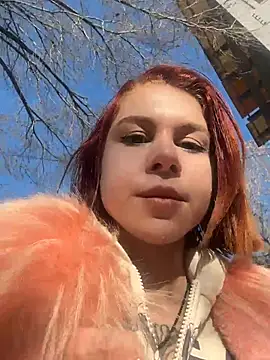 Snapshot of RosieSecret chatting on 11/28/25, 08:03 RosieSecret online show from 11/28/25, 08:03