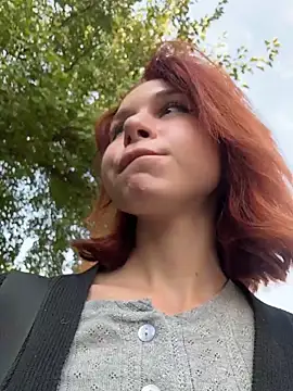 Snapshot of RosieSecret chatting on 10/18/25, 08:16 RosieSecret online show from 10/18/25, 08:16