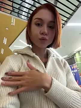 Snapshot of RosieSecret chatting on 10/24/25, 08:13 RosieSecret online show from 10/24/25, 08:13