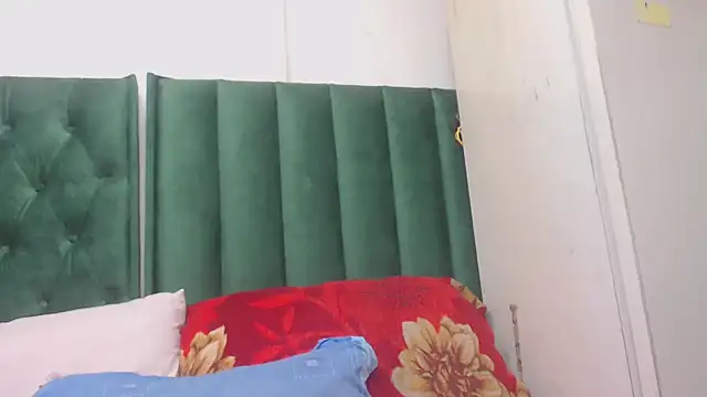 BUNNYCHOWX28 online show from 02/19/26, 09:34