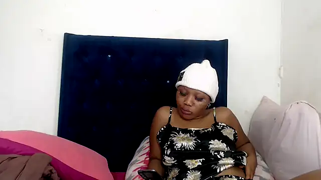 BUNNYCHOWX28 online show from 03/21/26, 01:04