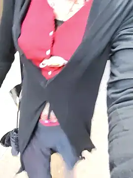 pink-mai online show from 11/21/25, 11:48