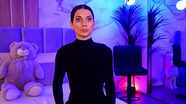 EllyLynn online show from 10/27/25, 07:37