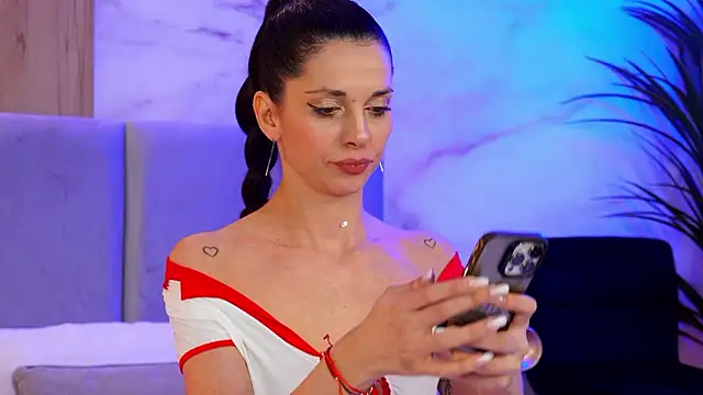 EllyLynn online show from 03/01/26, 08:09